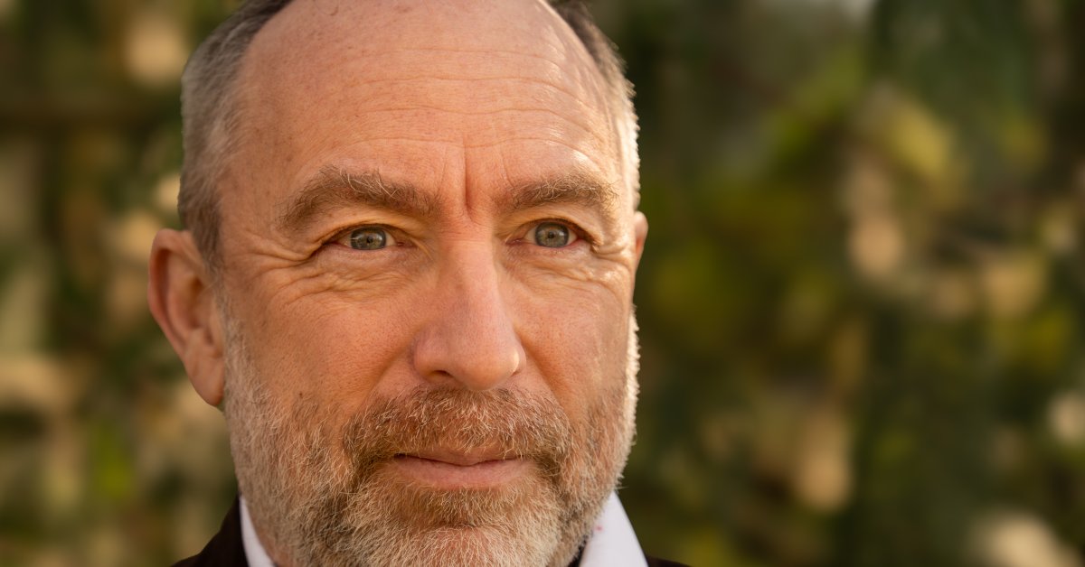 Jimmy Wales Doesn’t Think Grokipedia Will Be ‘Anything Like Wikipedia’