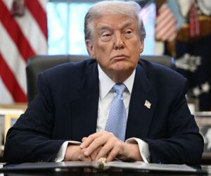 Trump Signs Bill Ordering Release of Epstein Files