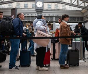 Why a Federal Program Is Encouraging Flyers to Dress Better