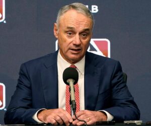 MLB commissioner vows cooperation with Senate gambling investigation