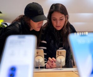 Set email reminders on iPhone and Android to never miss important replies