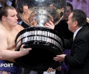 Aonishiki: Ukraine sumo prodigy becomes champion in Japan