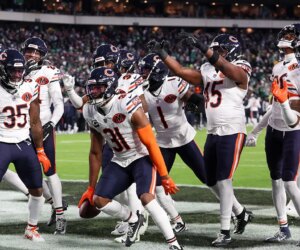 NFL scores: Eagles booes off field as Bears dominate run-game in upset victory