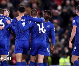 Weekly sports quiz: Which Everton player saw red at Man Utd?
