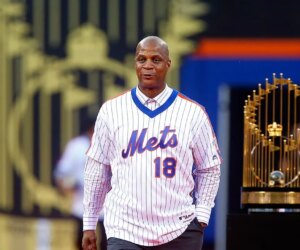 Trump pardons Mets legend Darryl Strawberry