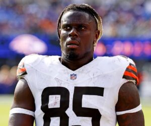 Browns’ David Njoku ‘so happy’ he wasn’t traded at NFL deadline