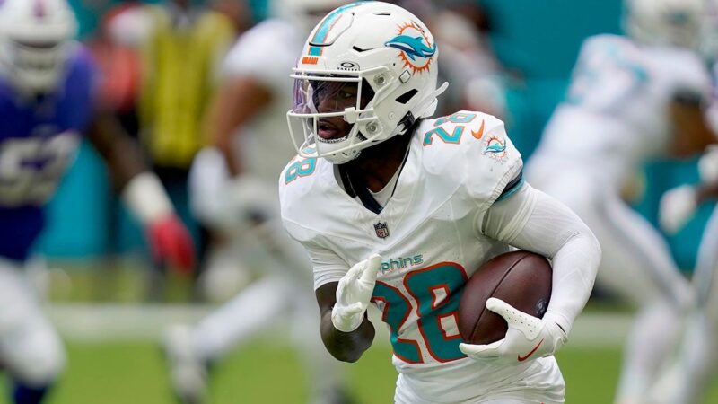 Dolphins end 6-game losing streak to Bills with dominant 30-13 win