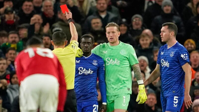 Everton player sent off for slapping teammate