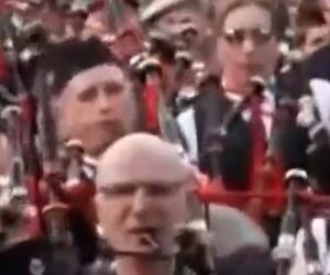 Hundreds of bagpipers in Australia break world record