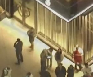 Three injured in Black Friday shooting at Bay Area mall