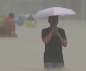 Torrential rain causes deadly flooding in Thailand