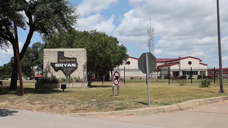 Former TV anchor sentenced to same prison as Ghislaine Maxwell for fraud