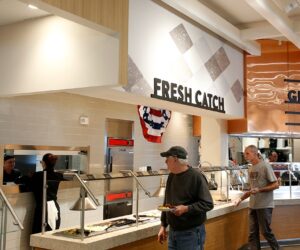 Major restaurant chains offer free meals for veterans on Veterans Day