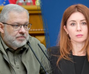 Two Ukrainian ministers submit resignations amid $100 million corruption probe