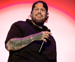 Jelly Roll shaves off decade-long beard after major weight loss journey