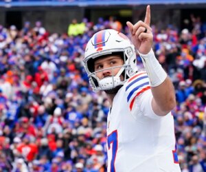 Bills outlast Buccaneers in shootout behind Josh Allen’s six touchdowns