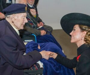Kate Middleton meets 100-year-old WWII veteran who ran marathons in his 60s