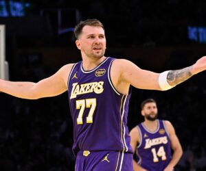 Lakers’ NBA Cup court deemed unplayable after Luka Doncic’s complaints