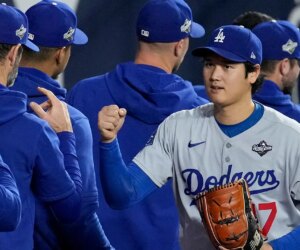 Shohei Ohtani quiets Blue Jays fans with historic single