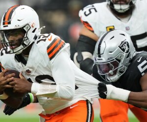 Shedeur Sanders gets praise from Super Bowl champion