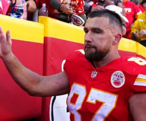 NFL news: Tony Romo rips officials for OPI call on Travis Kelce