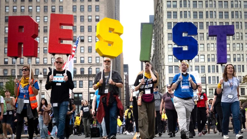 Democrat leaders slam 8 Senate colleagues for voting with GOP on shutdown