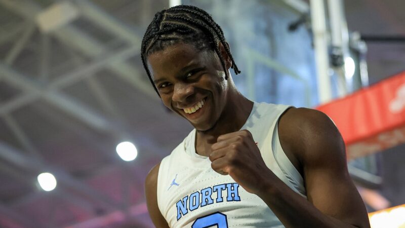 NCAA basketball: UNC’s Caleb Wilson dunks over Michigan State player
