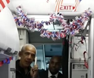 Obama surprises Honor Flight of veterans