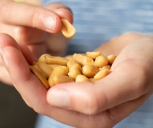 Early peanut introduction cuts allergies by 43% in kids under 3, study shows