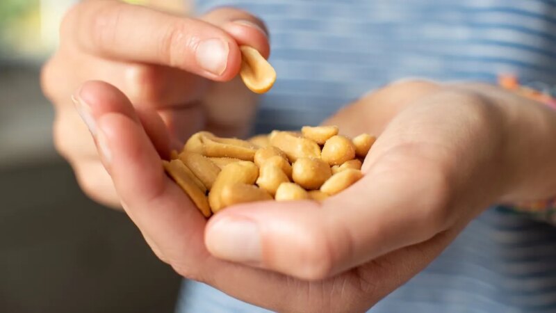 Early peanut introduction cuts allergies by 43% in kids under 3, study shows