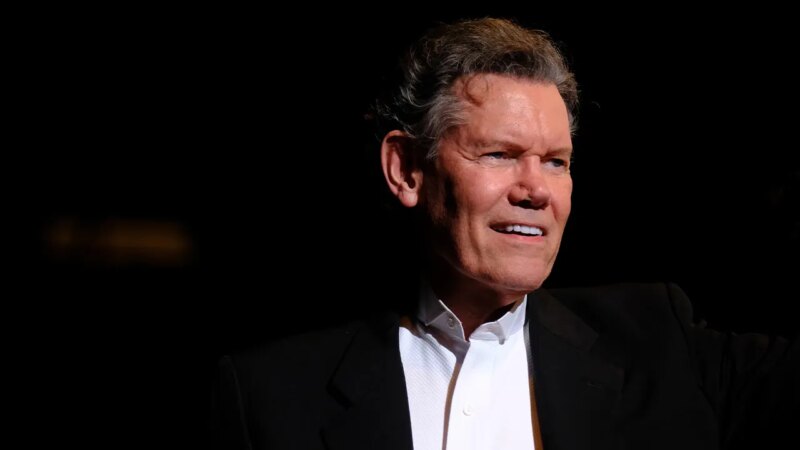 Country star Randy Travis releases holiday recordings 12 years after stroke