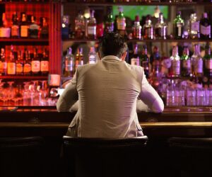 Bar owner faces online backlash for banning solo drinkers after 9 p.m.
