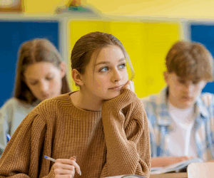 High school girls losing interest in marriage, new Pew report finds