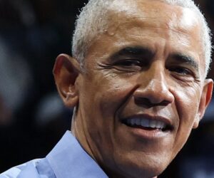 Obama slams Trump during Virginia campaign event