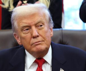 Trump ‘immediately’ ends deportation protections for Somalis in Minnesota