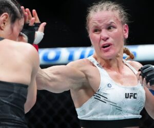 UFC star defends Joe Rogan after Ronda Rousey swipe