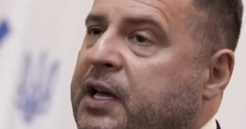 Zelenskyy chief of staff resigns amid corruption probe