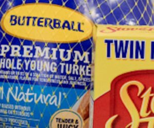 Trump touts cheaper but smaller Thanksgiving meal