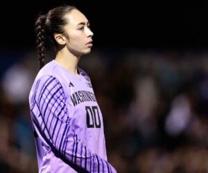 University of Washington soccer player Mia Hamant dead at 21 after cancer battle