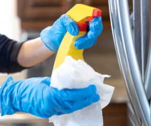 Dry cleaning chemical PCE triples liver disease risk, study finds